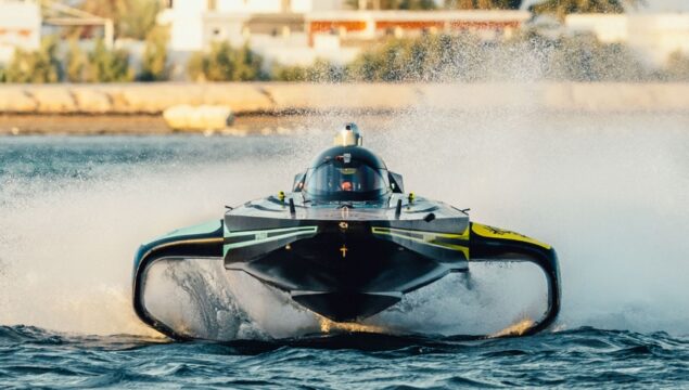 m3725_crop11004_860x860_17080003968808 |Photographer: Oscar Lumley|Event: Jeddah GP|Circuit: Jeddah|Location: Jeddah|Series: E1 Series|Season: 2024|Country: Saudi Arabia|Keyword: season 1|Keyword: season one|Keyword: S1|Keyword: photography|Keyword: photos|Keyword: images|Keyword: motorsport|Keyword: powerboat racing|Keyword: boat|Keyword: 2024|Keyword: Asia|Keyword: February|Keyword: E1 Series Photography|Keyword: marine|Keyword: boat racing| |Team: Team Drogba|Number: 07|Car: E1 Race Bird|